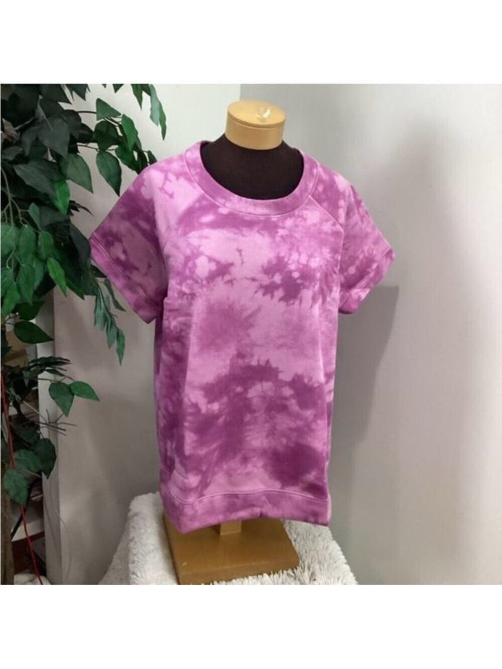 Sonoma Short Sleeve Sweatshirt Woman’s size 0X pink/purple tie dye crew …